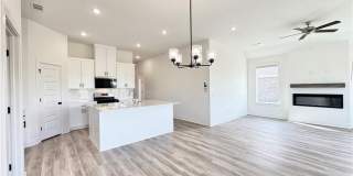 569  W Canada  DR Gallery 6