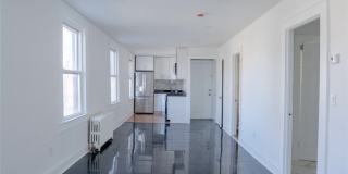 9066 Palisade Plaza Gallery 1