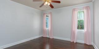 Ardsley Park Gallery 13