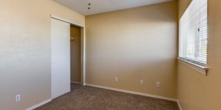 Delightful 2-story home located on the Eastside! Gallery 19