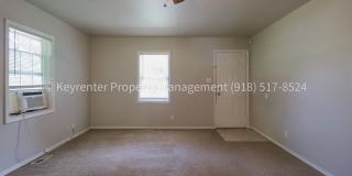 2 Bed | 1 Bath East Tulsa with Spacious Back yard! Gallery 5