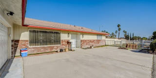 6760 W Oakey Boulevard Gallery 2