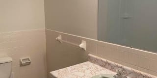 1204  1210 27th Ave S Gallery 19