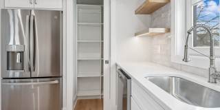 239 Henry Street unit: #3 Gallery 8