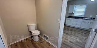 2945 N 23rd St Gallery 17