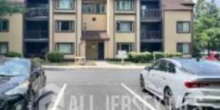 2217 Sayre Drive Gallery 1