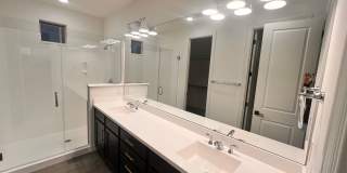 Charming 2BR  2 Full Bath 2 Covered Car Garage Condo in Phoenix near TSMC plant Gallery 28
