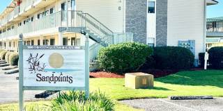 Nice 1 bedroom condo for rent in Miramar Beach w/ a community pool! Gallery 1