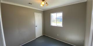 Spacious 4-Bedroom Home – Section 8 Welcome! Spacious 4-Bedroom Home – Section 8 Welcome! Gallery 21
