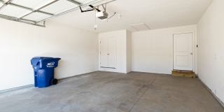 Spacious 3 Bedroom Duplex in Monte Cristo!! Gallery 1