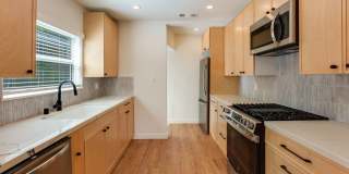 1405 N Coronado St Gallery 11