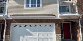 Shelby Twp - 3 Bedrooms, 2.5 Baths Townhouse, 2-Car Garage near Stony Creek Park Gallery 1