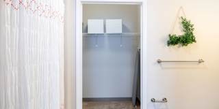 Student Housing - 200 Edgewood Gallery 34