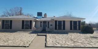 3000 WEDGEWOOD Drive Gallery 1