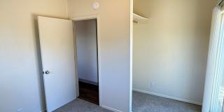 Updated 3-bedroom, 1 bath triplex in Springfield! Gallery 15