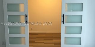 225 SE 16th Ave Gallery 7