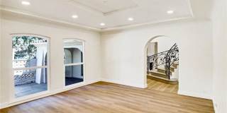 10563 Lindbrook Drive Gallery 8