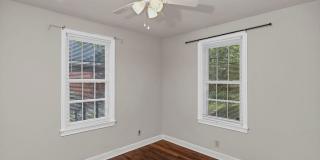 Charming 2 Bedroom Home Just Blocks from USC Campus with Great Parking & Move-In Ready Appeal Gallery 25