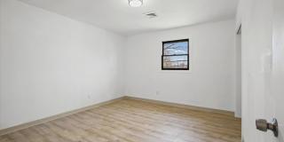 2010 East Empire St Gallery 105