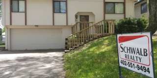 Great location! 3 bed, 2 bath home in southwest Omaha. Gallery 1