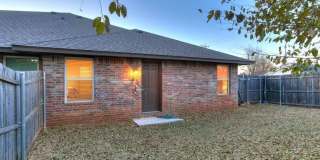Modern 3BR/2BA Duplex | All Utilities Included | Downtown Edmond Gallery 41