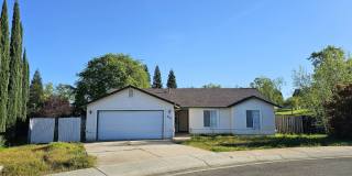 3 Bedroom House on Cul-De-Sac Available Soon! Gallery 1