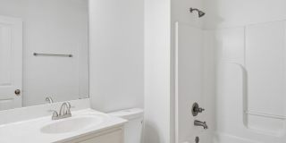 Charming Auburn Home! Gallery 12