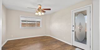 Beautiful 2 bedroom home in Port Vue available August 15! Gallery 21