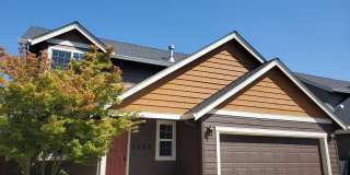3-Bedroom House in Newberg Gallery 1