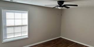 Spacious Two Bedroom Townhome In Kannapolis Gallery 5