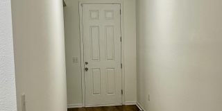 556 WORCESTER Court Gallery 6