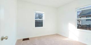 2303 Main Street Gallery 12