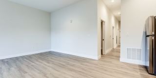 NOW LEASING - GALLERY GARDEN APTS Gallery 121