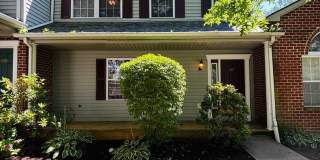 3 Bedroom 3.5 Half Bath Townhouse Gallery 1