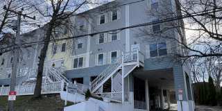 37 Greenwich Avenue Gallery 3