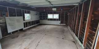 AVAILABLE September 1st- 4 Bed 3 Bath w/ Spacious Back Deck - SHORT TERM LEASE TILL END OF APRIL Gallery 39
