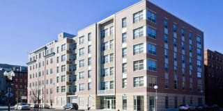 601 Albany Gallery 7