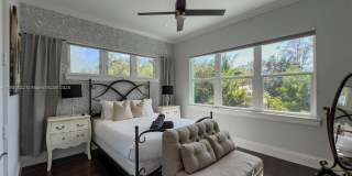 545 SW Indianola St Gallery 36