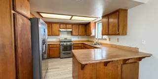 3 bedroom Home on 2 Acres Gallery 6