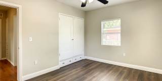 Charming Three bedroom one bath with huge backyard Gallery 41