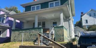 Downtown - 3 Bedroom House - Available 05/19/2027 Gallery 1