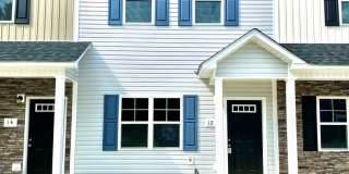 Well maintained Townhome in Piney Green! Gallery 1