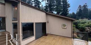 Vaulted 2-Bed Home with Scenic Views, Gas Fireplace  Oversized Deck Gallery 1