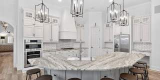 3161 Club Drive Gallery 1