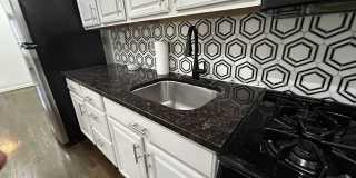 63 Madison Street Gallery 12