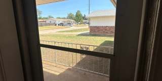 3 bed, 1 1/2 bath, 1 car garage Gallery 64