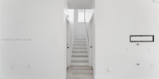 379 NE 31st Ave Gallery 14