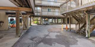 Beachfront 2BR/2BA Condo with Water Views in Norfolk – Water Included Gallery 3