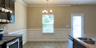 Welcome to this Almost New 3 Bed/2.5 Bath Home in Lovejoy! Gallery 6
