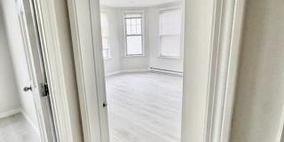 739 Parker St Gallery 7
